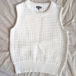 Vince Camuto knit vest capsule basic Sofia Richie minimalist